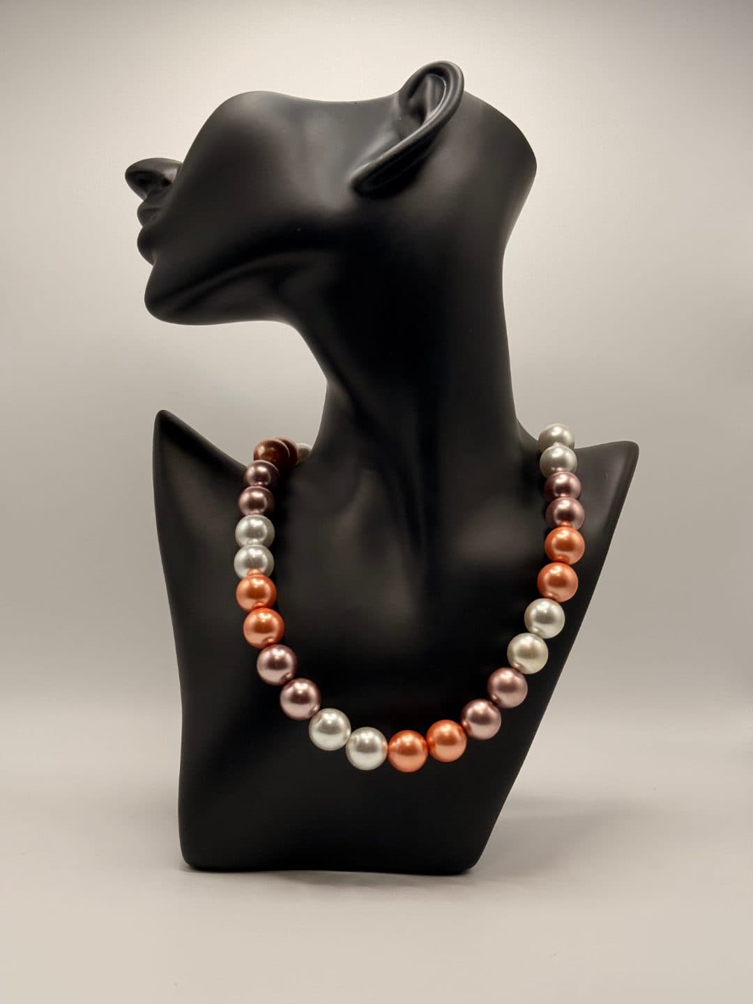 Collana filo unico perle finte multicolore 14 mm, chiusura non visibile